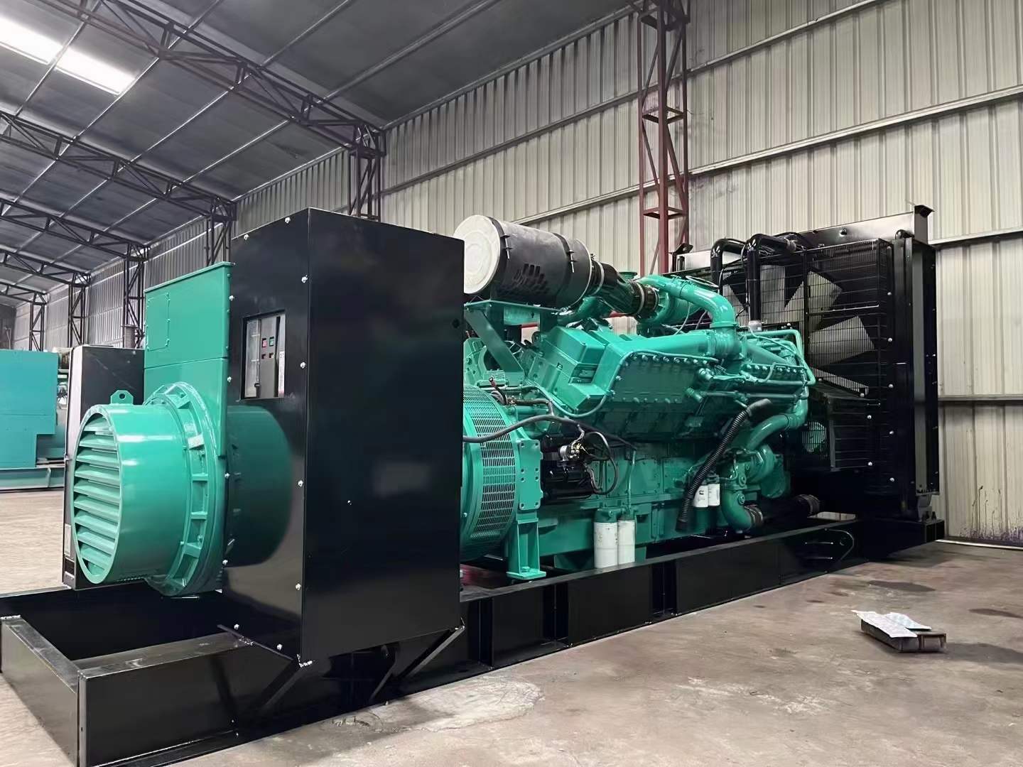 犍为如何降低 800kW 柴油发电机输出电流的波动？